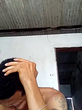 moreno25centimetro online show from 19, 4, 2026