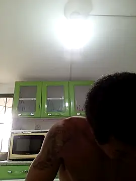 moreno25centimetro online show from 20, 11, 2025