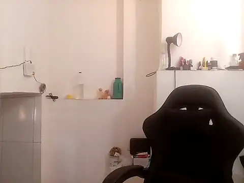 moreno25centimetro online show from 17, 9, 2025