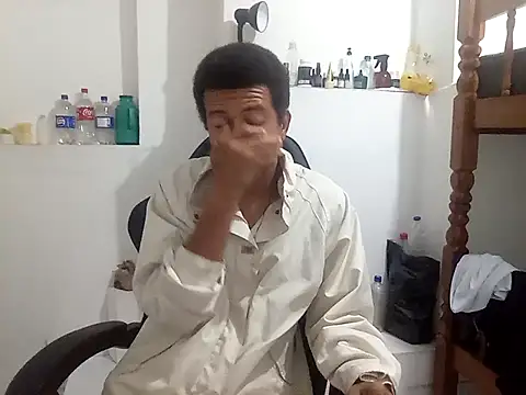 moreno25centimetro online show from 29, 9, 2025