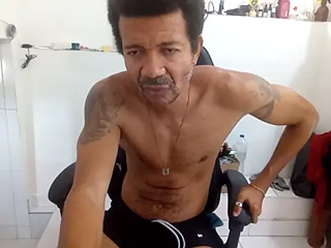 moreno25centimetro online show from 23, 10, 2025