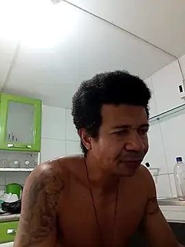 moreno25centimetro online show from 2, 12, 2025