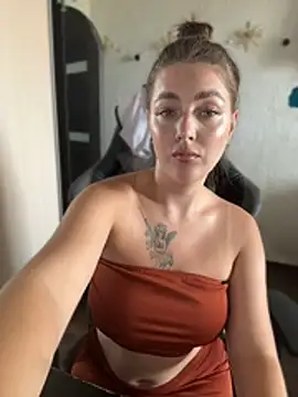 MikssMolly online show from 29, 6, 2026