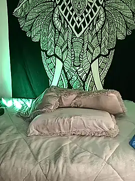 Enzo-wolf33 online show from 28, 9, 2025