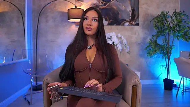 NinaSolenne online show from 18, 5, 2026