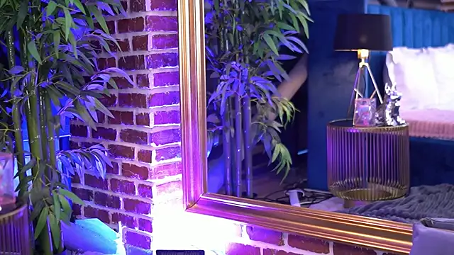 MillaSerene online show from 9, 11, 2025