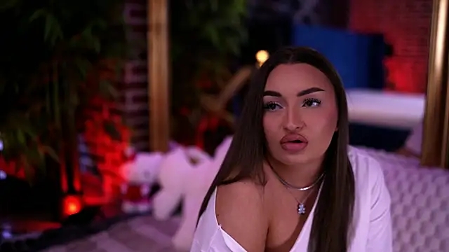 MillaSerene online show from 1, 3, 2026