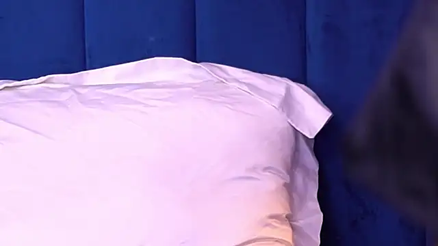 MillaSerene online show from 22, 10, 2025