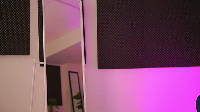 KyssaraPlay online show from 1, 12, 2025