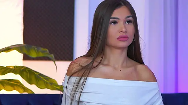 KyssaraPlay online show from 8, 10, 2025