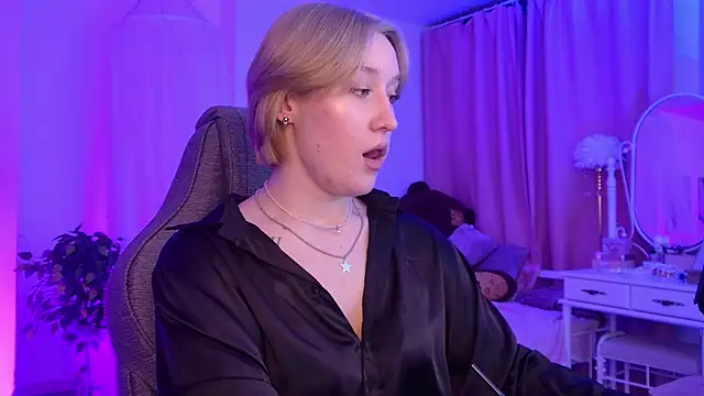 Snapshot of CinBellamy chatting on 19, 1, 2026 CinBellamy online show from 19, 1, 2026