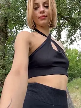 FavoriteKira online show from 11, 6, 2026