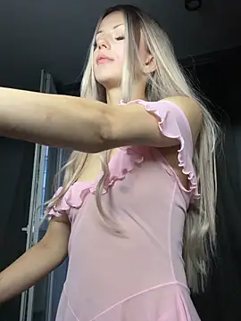 FavoriteKira online show from 12, 6, 2026