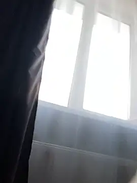 FavoriteKira online show from 18, 10, 2025