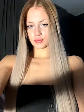 FavoriteKira online show from 23, 11, 2025