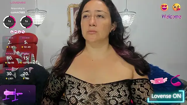 naughty milf esmeralda online show from 18, 4, 2026