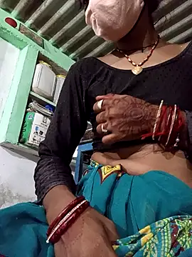 Snapshot of MISS_LOVE_001 chatting on 10, 10, 2025 MISS LOVE 001 online show from 10, 10, 2025