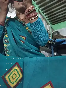 Snapshot of MISS_LOVE_001 chatting on 20, 9, 2025 MISS LOVE 001 online show from 20, 9, 2025