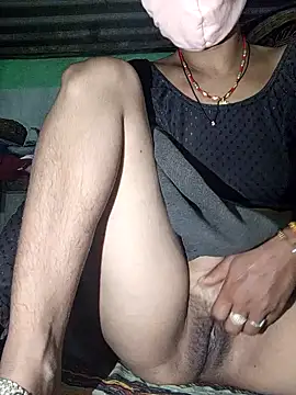 Snapshot of MISS_LOVE_001 chatting on 4, 10, 2025 MISS LOVE 001 online show from 4, 10, 2025