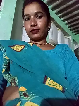 Snapshot of MISS_LOVE_001 chatting on 12, 9, 2025 MISS LOVE 001 online show from 12, 9, 2025