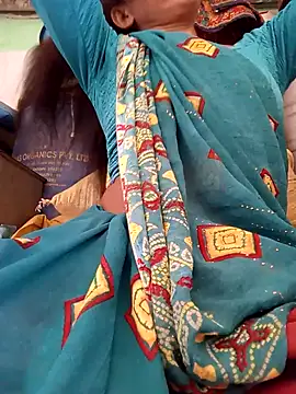 Snapshot of MISS_LOVE_001 chatting on 24, 9, 2025 MISS LOVE 001 online show from 24, 9, 2025