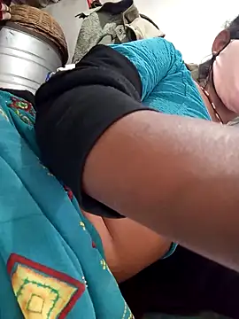 Snapshot of MISS_LOVE_001 chatting on 1, 12, 2025 MISS LOVE 001 online show from 1, 12, 2025