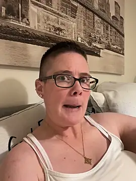 voluptuous-minx online show from 16, 12, 2025