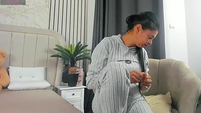 Snapshot of DaryaReed chatting on 26, 9, 2025 DaryaReed online show from 26, 9, 2025