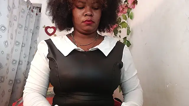 LULU ALANAA  online show from 12, 9, 2025