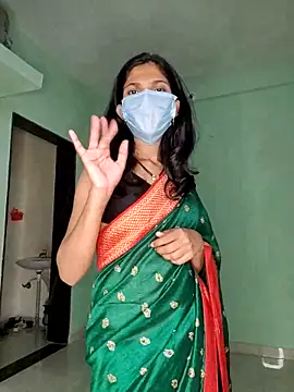 Shivani2002 online show from 16, 2, 2026