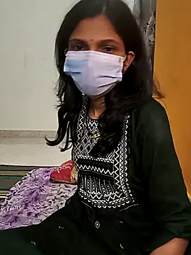 Shivani2002 online show from 30, 11, 2025