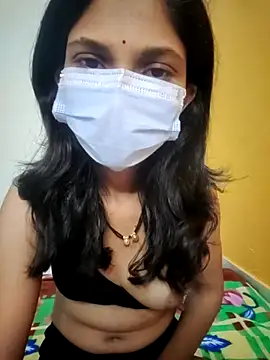 Shivani2002 online show from 16, 11, 2025