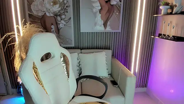 Ailee naughty online show from 23, 10, 2025