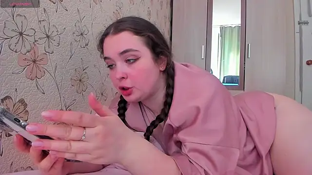 Alice next door online show from 6, 5, 2026