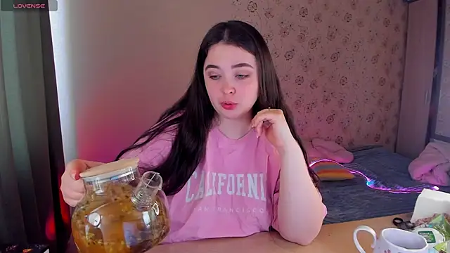 Alice next door online show from 27, 2, 2026