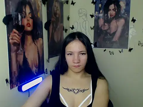 Snapshot of Em7MaA chatting on 27, 10, 2025 Em7MaA online show from 27, 10, 2025