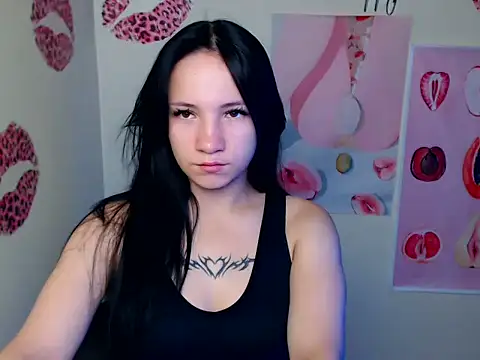 Snapshot of Em7MaA chatting on 12, 9, 2025 Em7MaA online show from 12, 9, 2025