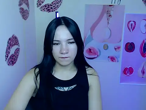 Snapshot of Em7MaA chatting on 16, 9, 2025 Em7MaA online show from 16, 9, 2025