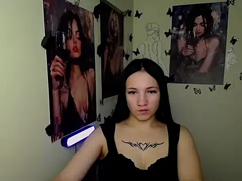 Snapshot of Em7MaA chatting on 16, 10, 2025 Em7MaA online show from 16, 10, 2025