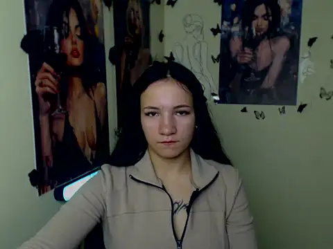 Snapshot of Em7MaA chatting on 4, 11, 2025 Em7MaA online show from 4, 11, 2025