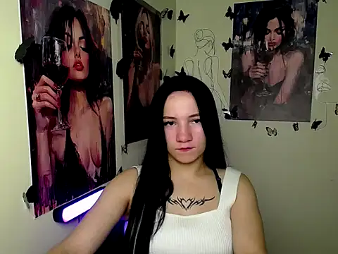 Snapshot of Em7MaA chatting on 28, 9, 2025 Em7MaA online show from 28, 9, 2025