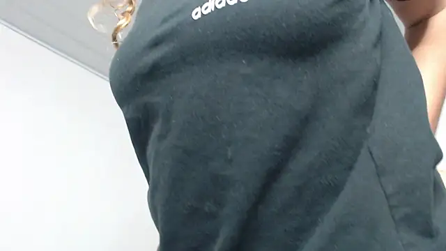 Giia Monroe online show from 30, 11, 2025