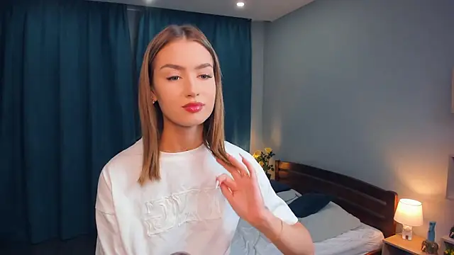 IsaVesco online show from 10, 9, 2025