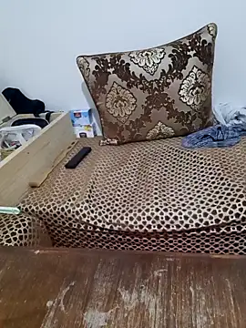 Madam-bezoul- online show from 1, 3, 2026