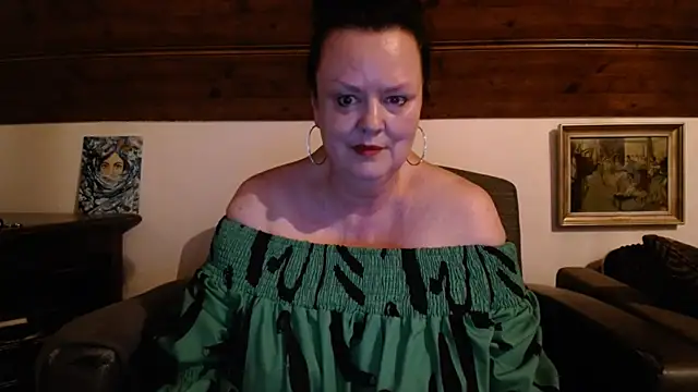Snapshot of TiffanyMature chatting on 15, 6, 2026 TiffanyMature online show from 15, 6, 2026