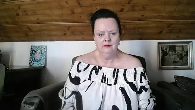 Snapshot of TiffanyMature chatting on 17, 6, 2026 TiffanyMature online show from 17, 6, 2026