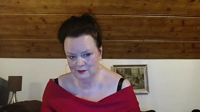 TiffanyMature online show from 25, 10, 2025