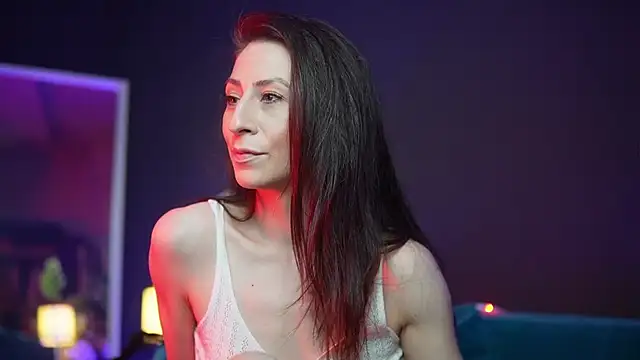 Snapshot of RubyRosa chatting on 7, 6, 2026 RubyRosa online show from 7, 6, 2026