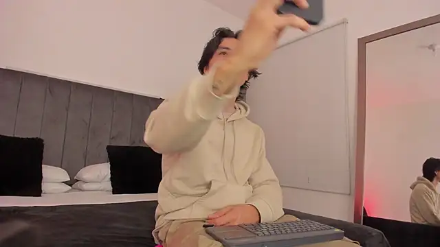 AlexanderHall online show from 20, 9, 2025