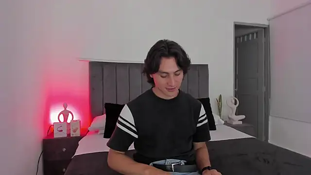 AlexanderHall online show from 9, 9, 2025